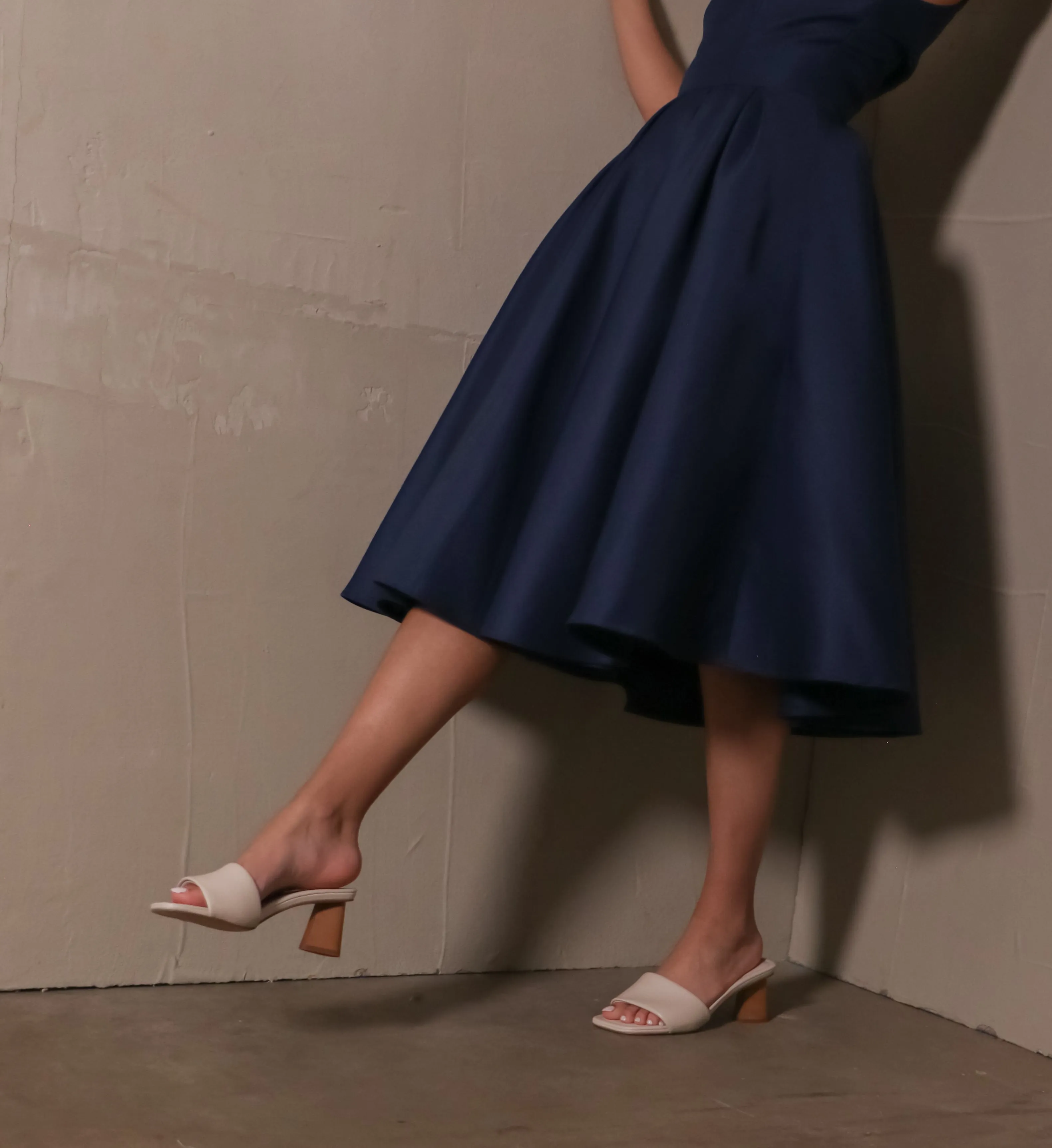 MODERN KINDA GAL HEELS