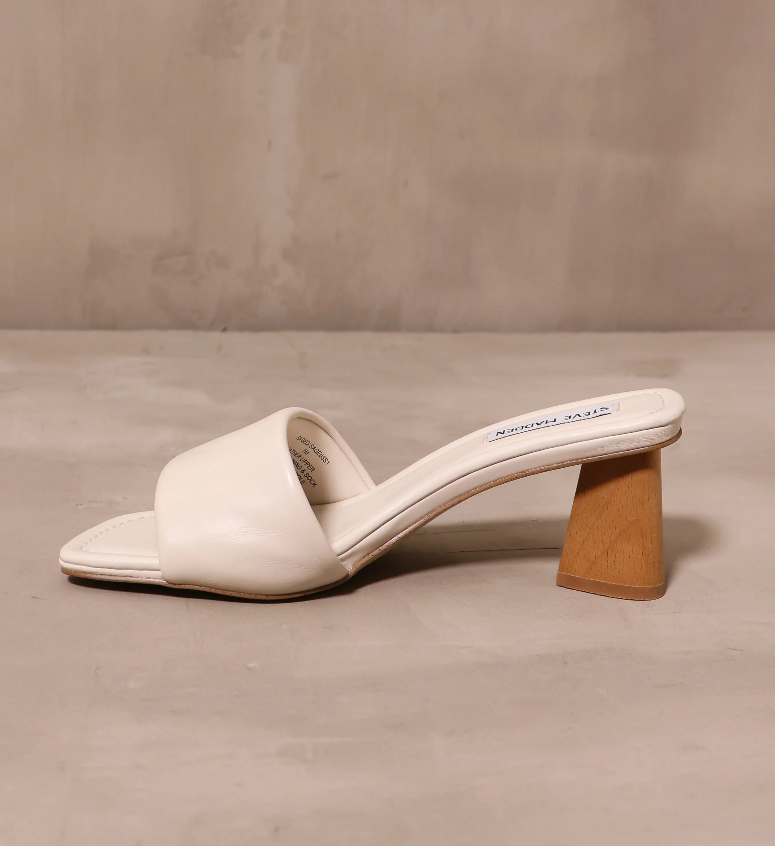 MODERN KINDA GAL HEELS